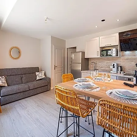 Au Coin Des Vins Apartment