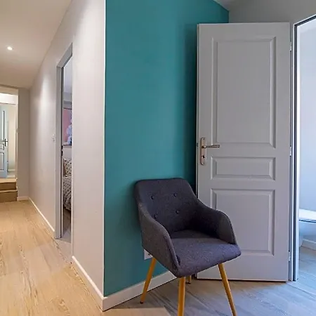 Au Coin Des Vins Apartment