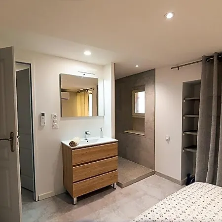 Apartment Au Coin Des Vins Tulette